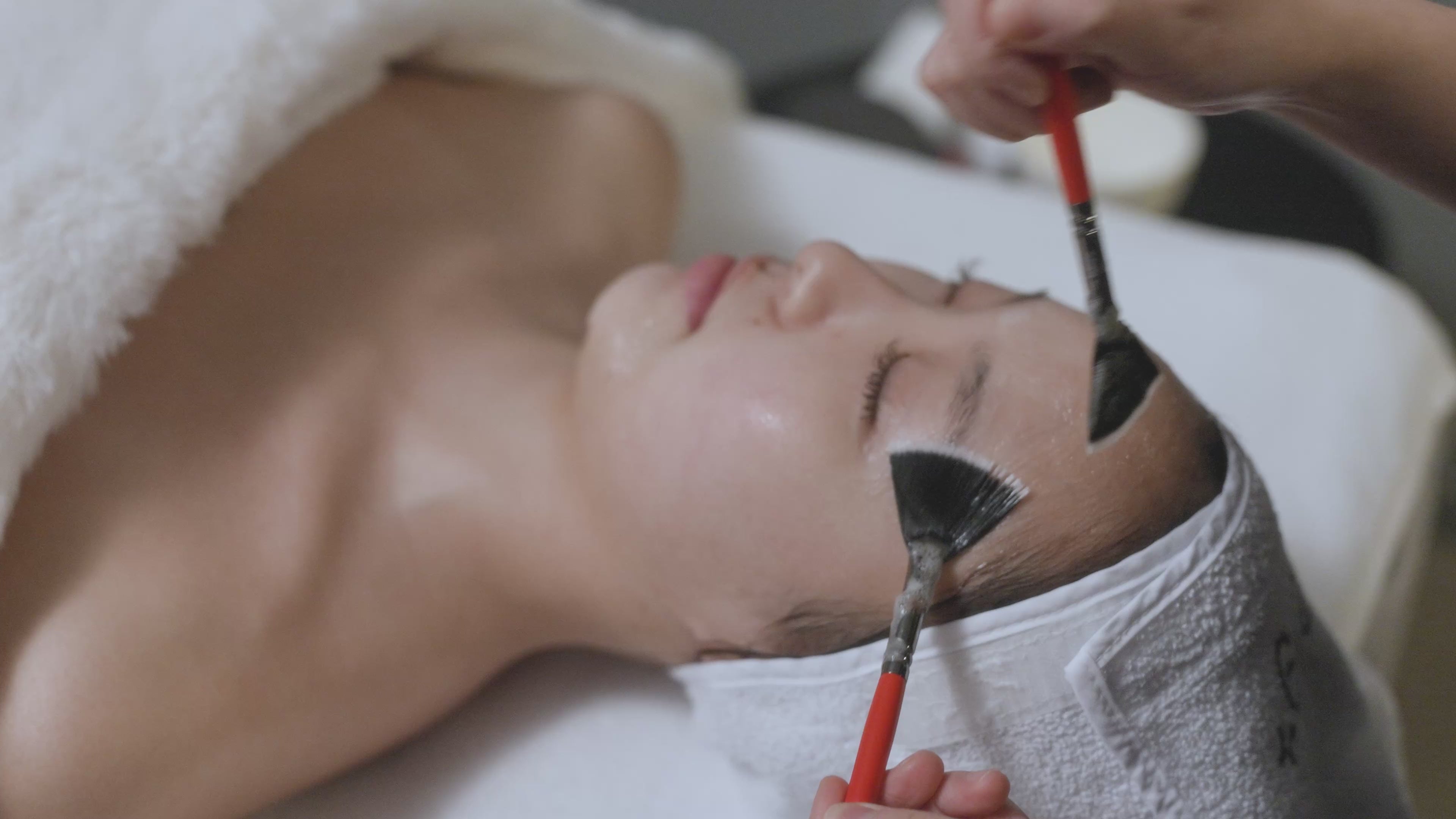 LHALA Peel and Fill Glass Skin Facial – Derma 9 Skin Rejuvenation
